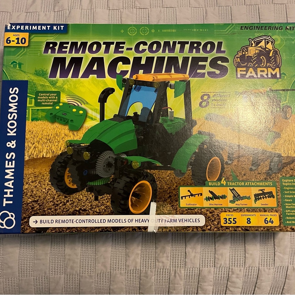 THAMES KOSMOS REMOTE CONTROL MACHINES FARM 8 MODELS TO BUILD.620381
